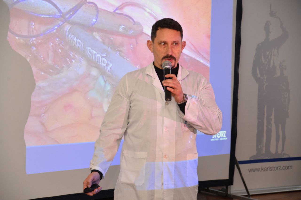 Ілюстрація до матеріалу: Вищий пілотаж в онкохірургії: операція онлайн в Сумському обласному клінічному онкологічному центрі